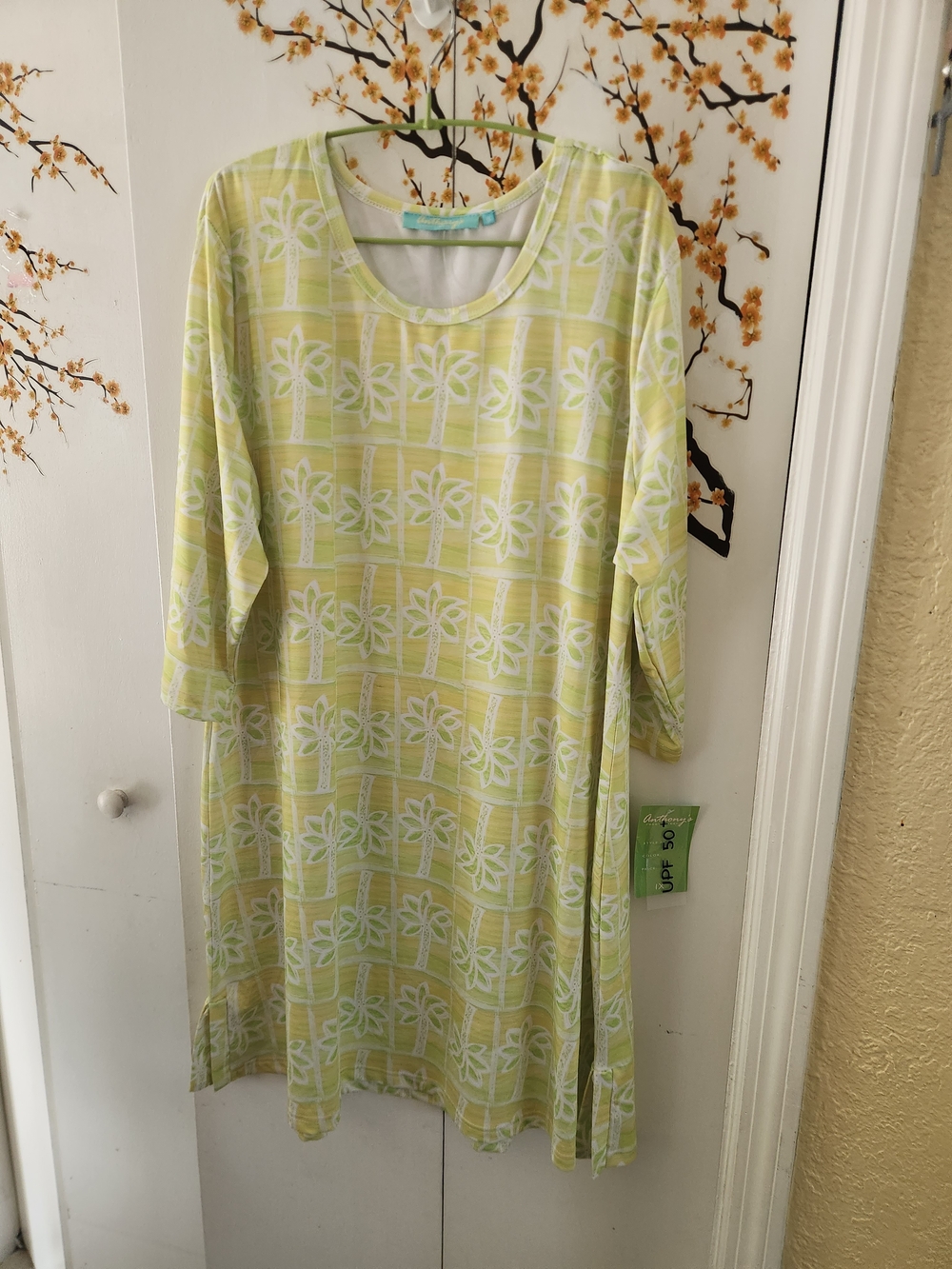 Light Green Floral-Grid Women’s Tunic Top